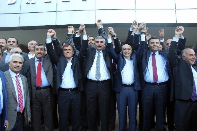 Gümüşhane’nin Yeni Milletvekilleri Mazbatalarını Aldı
