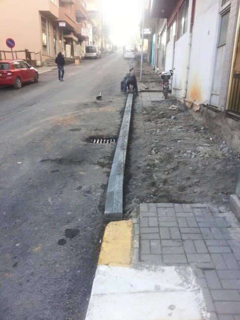 Akçakoca’da Her Alanda Çalışmalar Sürüyor