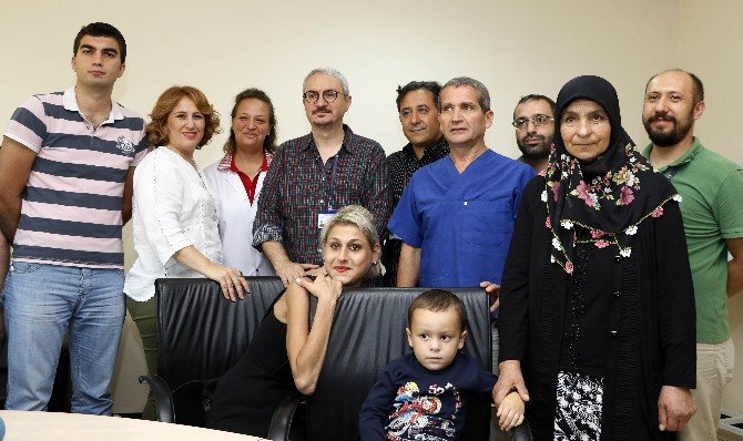 İkiye Bölünen Karaciğer İle Hayata Tutundular