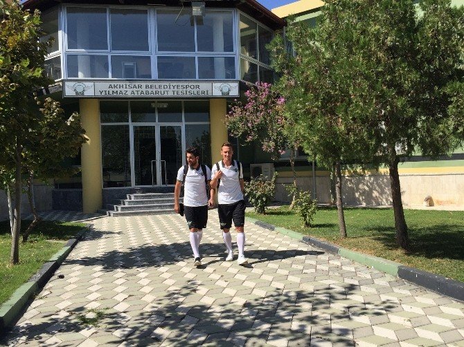 Akhisar Belediyespor İstanbul’a Gitti