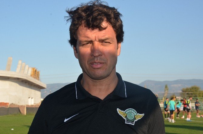 Arslan: "Türkiye’de Haftalık Yaşıyoruz"