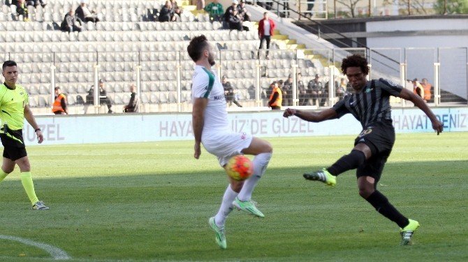 Akhisar Belediyespor’da Bruno Mezenga’dan Açıklama
