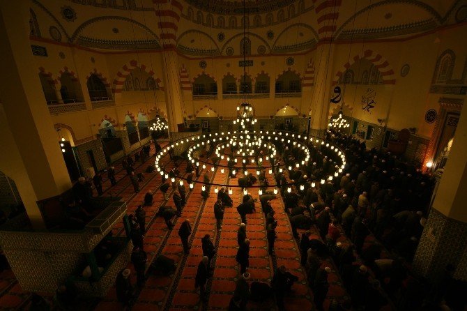 Akyazı’da Şehit Ve Gazileri Anma Programına Yoğun İlgi