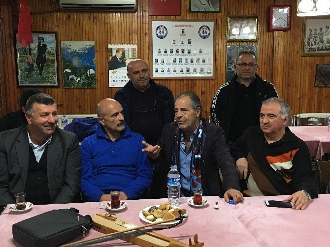 Fırtına Kemal, Yalova’da Bordo Mavili Renklere Gönül Verenlerle Buluştu