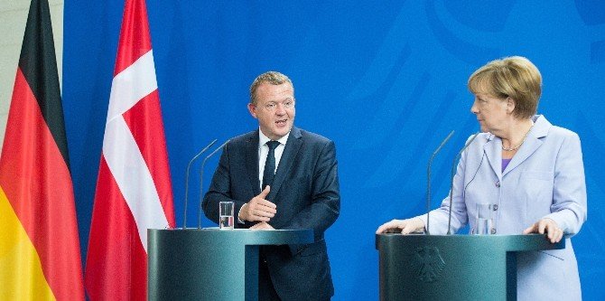 Merkel: “Ab Liderleri Göçmen Sorununu Görüşmeye Hazır”