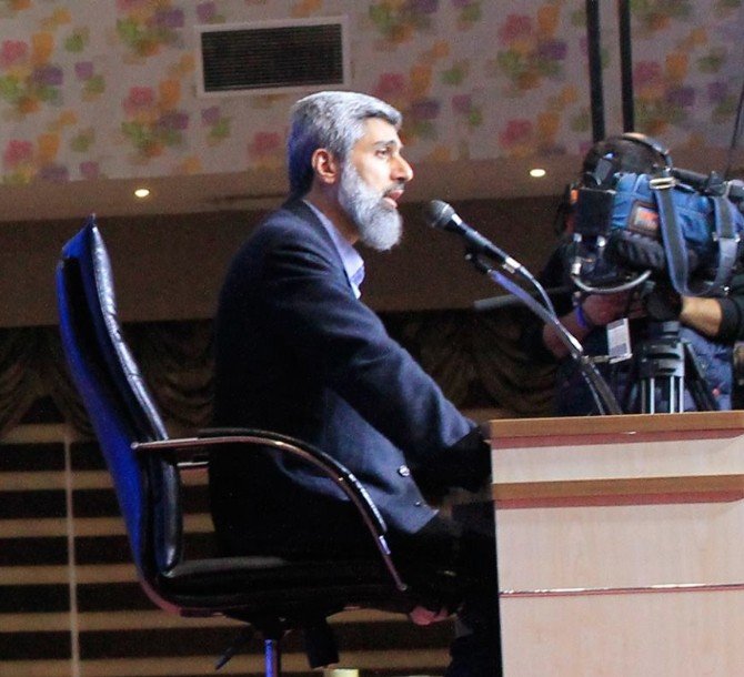 Alparslan Kuytul Hocaefendi: