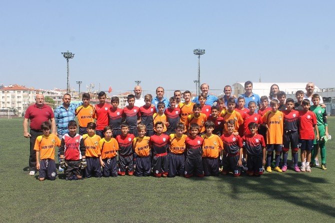 Ptt 1. Lig Ekibi Yalova’da Güldü