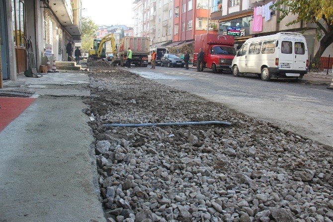 Altınordu’da Baskı Beton Kaldırım Çalışmaları