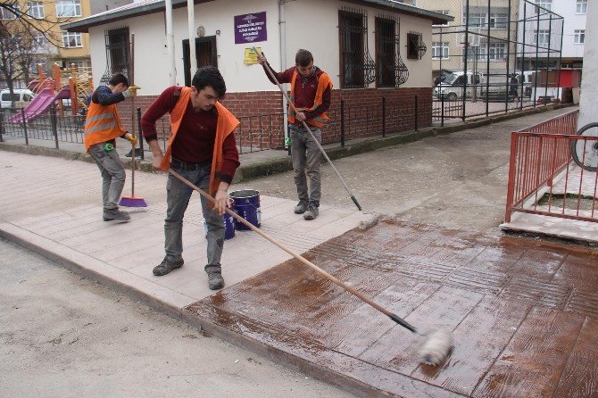 Altınordu’da Kaldırımlar Yenileniyor