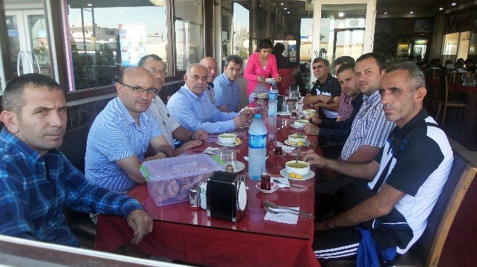 Makedon Güreşçiler Uğurlandı