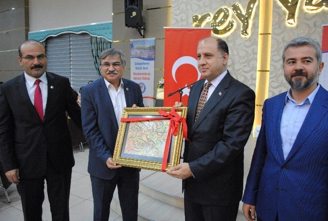 Eğitim Bir-sen Genel Başkan Vekili Selvi: “İş Güvencesinin Kaldırılmasını Kesinlikle Kabul Etmeyiz”