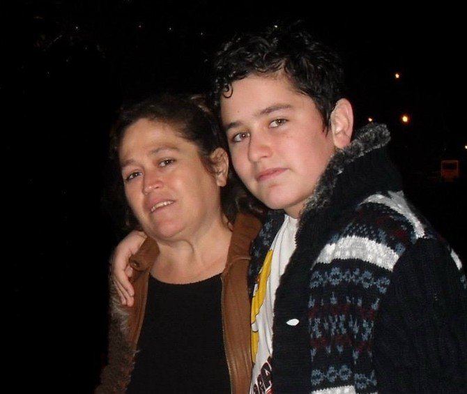 Ölen Anne İle Oğuldan Geriye Bu Fotoğraflar Kaldı