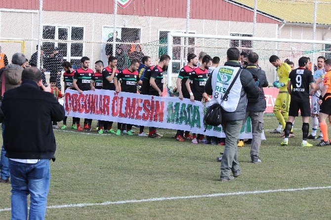 Amedspor’dan ’Çocuklar Ölmesin Maça Gelsin’ Pankartı