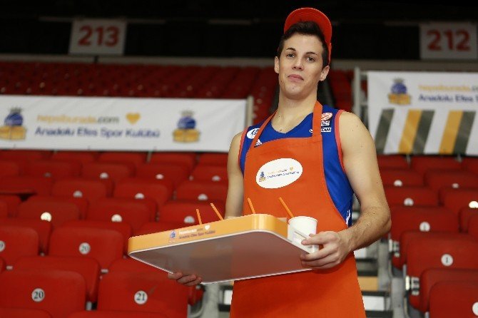 Anadolu Efes’in Yeni Sponsoru Hepsiburada.com Oldu
