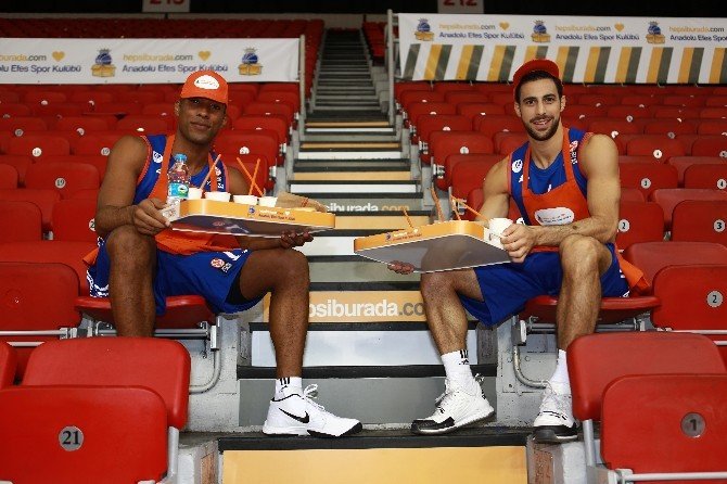 Anadolu Efes’in Yeni Sponsoru Hepsiburada.com Oldu
