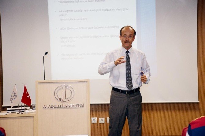 Anadolu Üniversitesi’nde Hizmet İçi Eğitim