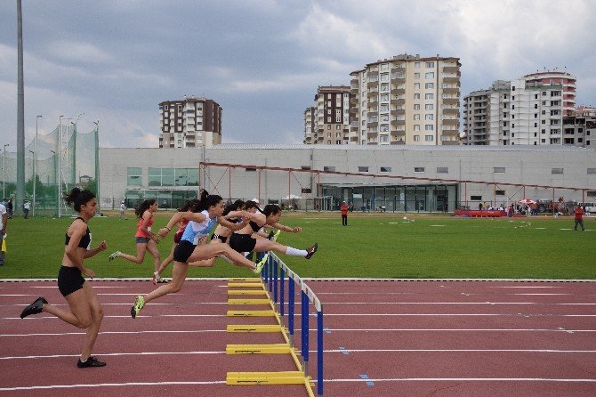 Madalyalar Anadolu Üniversitesi’ne Yakışır