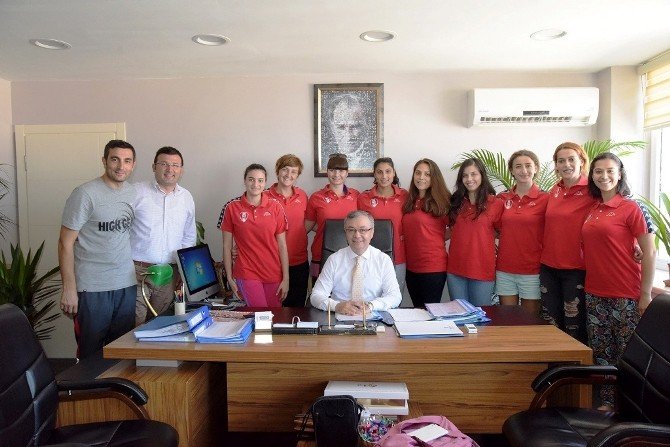 Anakent Spor’dan İmza Şov