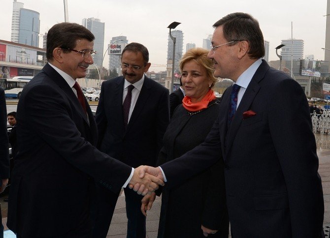 Başkan Gökçek, Başbakan’a Projelerini Anlattı