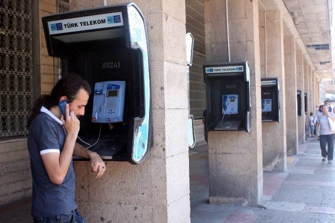 Ankesörlü Telefonlar Zamana Direniyor