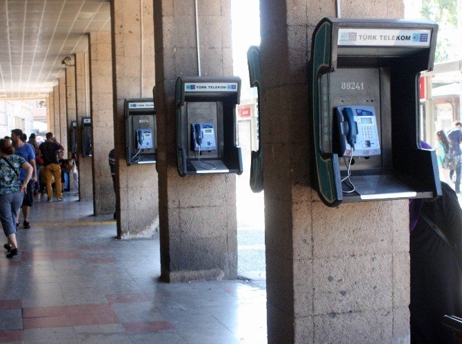 Ankesörlü Telefonlar Zamana Direniyor