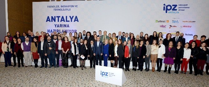 Antalya Kültür Sanat’a "Antalya’ya Değer Katan Marka" Ödülü