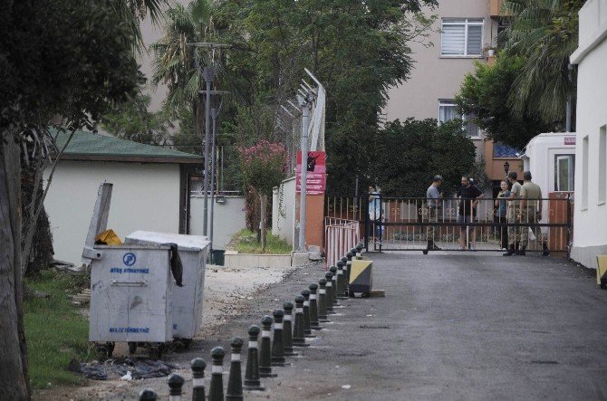 Antalya’da Askeriye Yakınındaki Şüpheli Fişek Kutusu Korkuttu