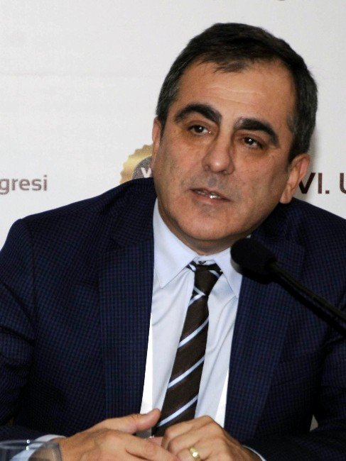 Ağızda Ve Genital Bölgede Tekrarlayan Yaralara Dikkat