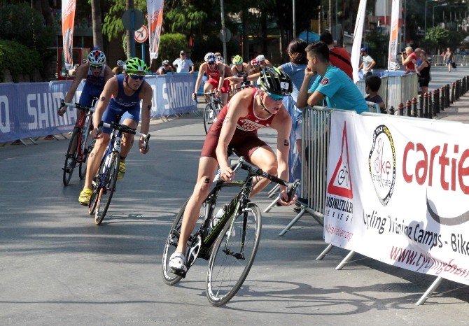 Alanya’da Triatlon Heyecanı