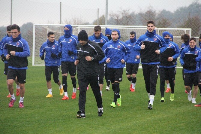 Karabükspor’da Kamp Çalışmaları Sürüyor