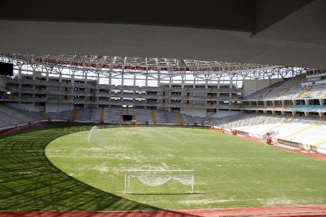 Antalyaspor’un Yeni Stadında Gecikme