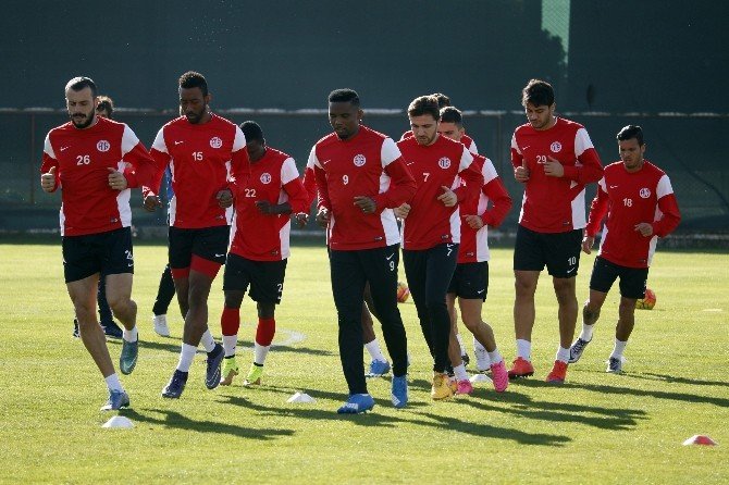 Antalyaspor’da, Medipol Başakşehir Maçı Hazırlıkları Başladı