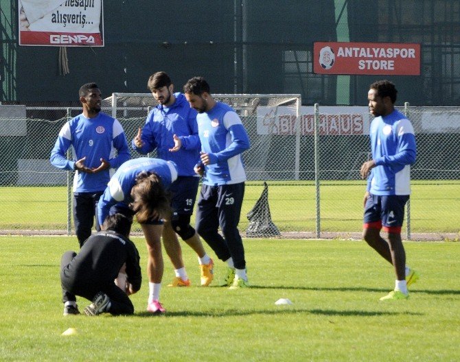 Eto’o Antrenör Gibi