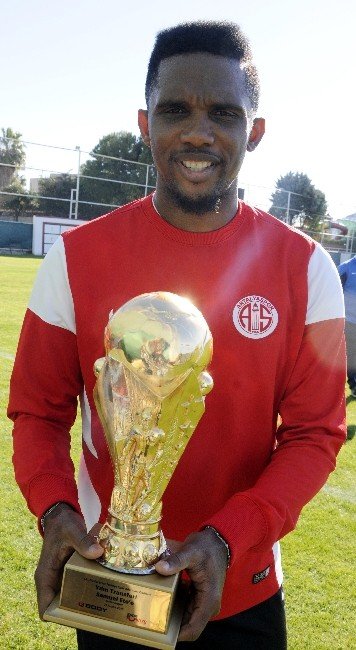Samuel Eto’o "Yılın Transferi" Ödülünü Aldı