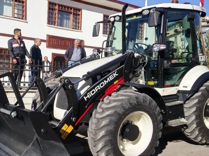 Kemah Belediyesi Araç Parkurunu Genişletiyor