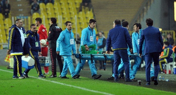 Fenerbahçe’de Ertuğrul 3 Ay Yok