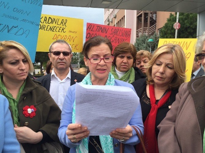 Chp İzmir Konak Kadın Kollarından Basın Açıklaması