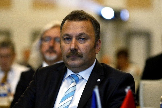9’uncu Muhasebe Uygulamaları Ve Vergi Mevzuatı Sempozyumu Devam Ediyor