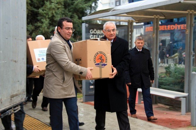 Atakum’dan Bayır Bucak Türkmenlerine Yardım