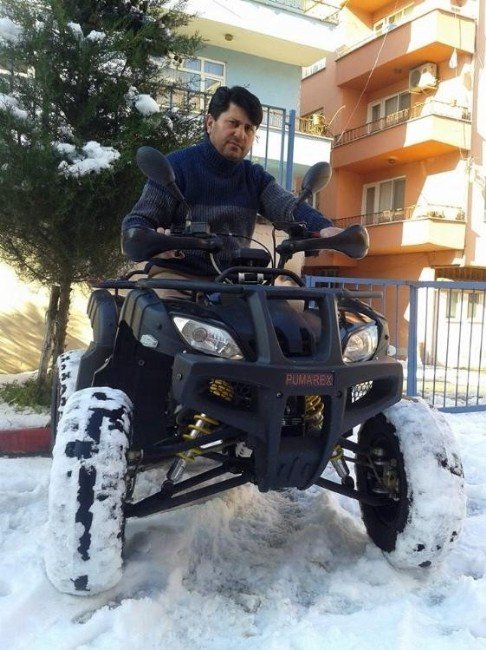 Kamyonun Çarpması Sonucu Hayatını Kaybeden Atv Sürücüsü Son Yolculuğuna Uğurlandı