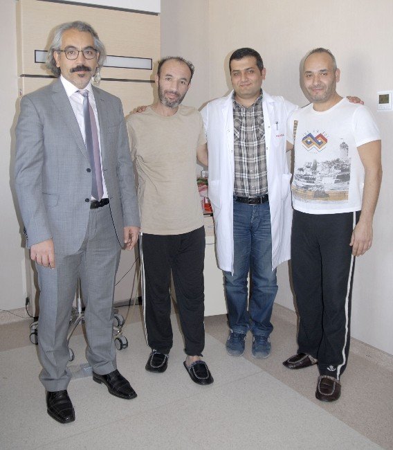 Kolon Kanseri İki Kardeşi Aynı Anda Yakaladı