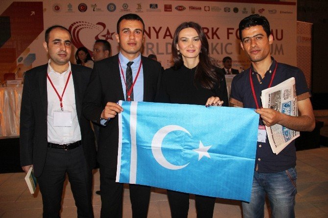 Azeri Vekil Maaşını Suriyeli Türkmenlere Bağışladı