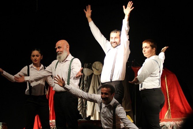 Aziz Nesin’e Doğumunun 100. Yılında Anma