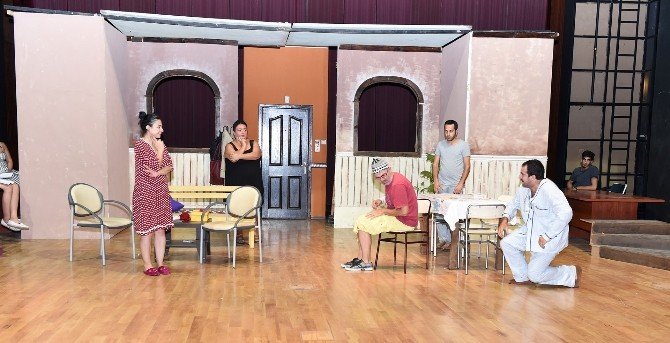 Seyhan’dan Aziz Nesin’e 100. Yaş Günü Armağanı
