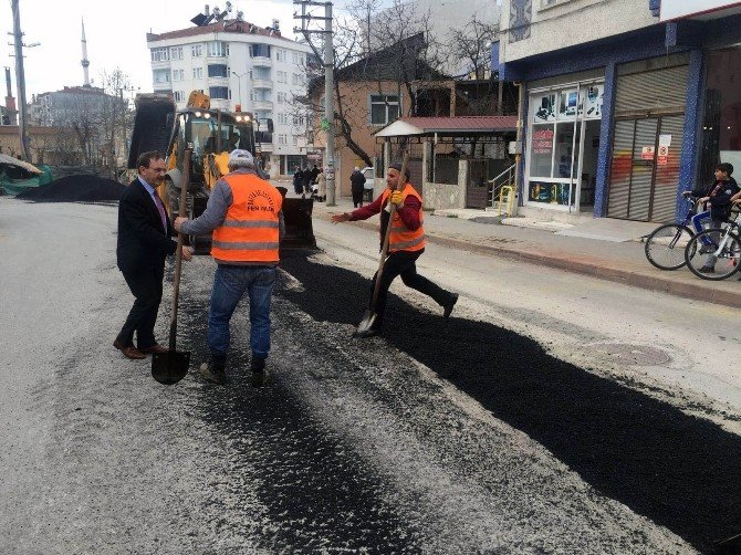 Bafra’da Bozulan Yollara Yama Çalışmaları Başladı