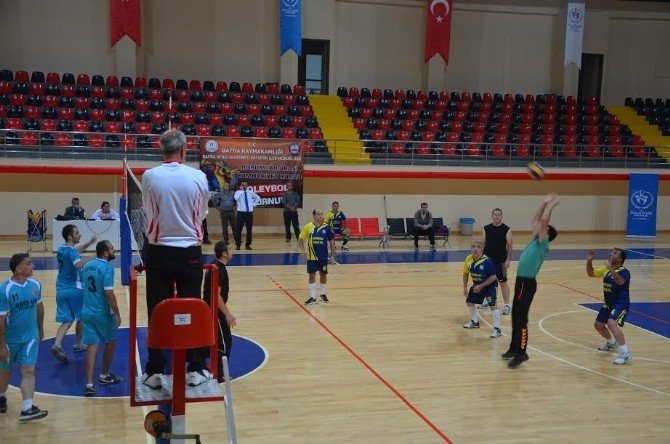 Bafra’da Cumhuriyet Kupası Turnuvaları Başladı