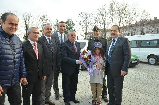 Bafra’da “Sevgi İle Uzanan Eller