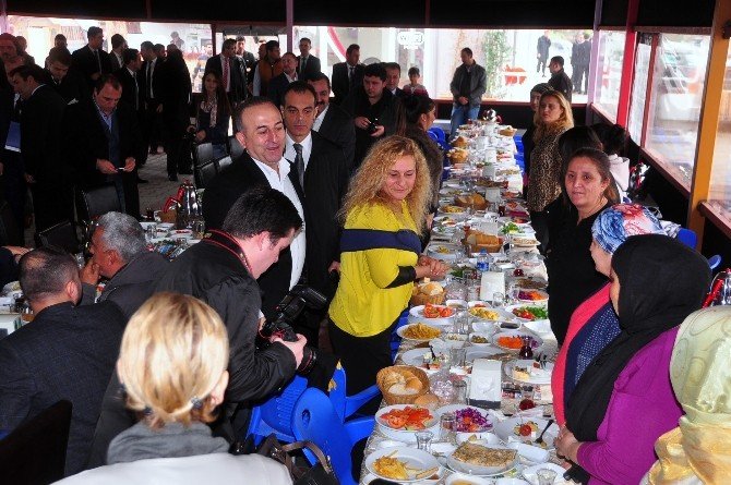 Dışişleri Bakanı Çavuşoğlu: “Terörün Kökünü Kazıyacağız”