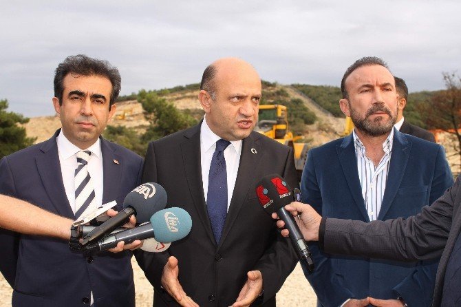 Bakan Fikri Işık Şehir Hastanesi İnşaatını İnceledi