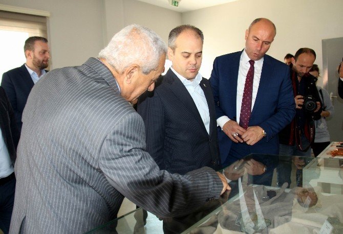 Bakan Kılıç, Fabrikaları Gezdi